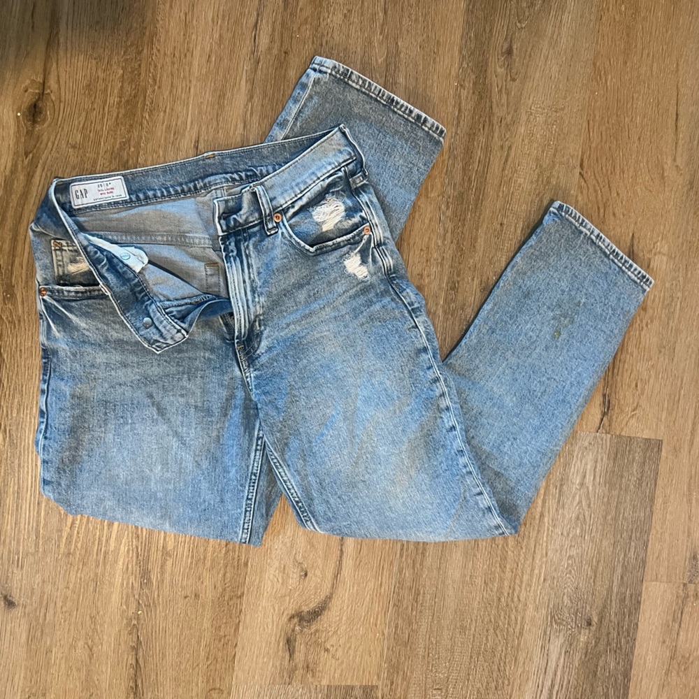 GAP Women's Light Blue Straight Leg Jeans